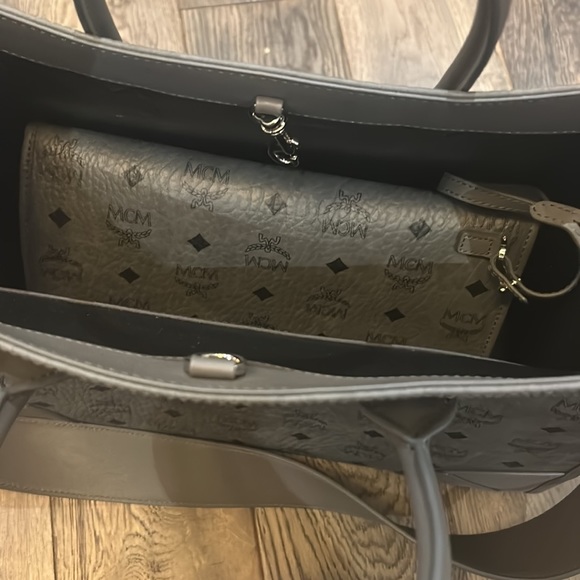 New never used dark grey large bag from MCM - Picture 3 of 4